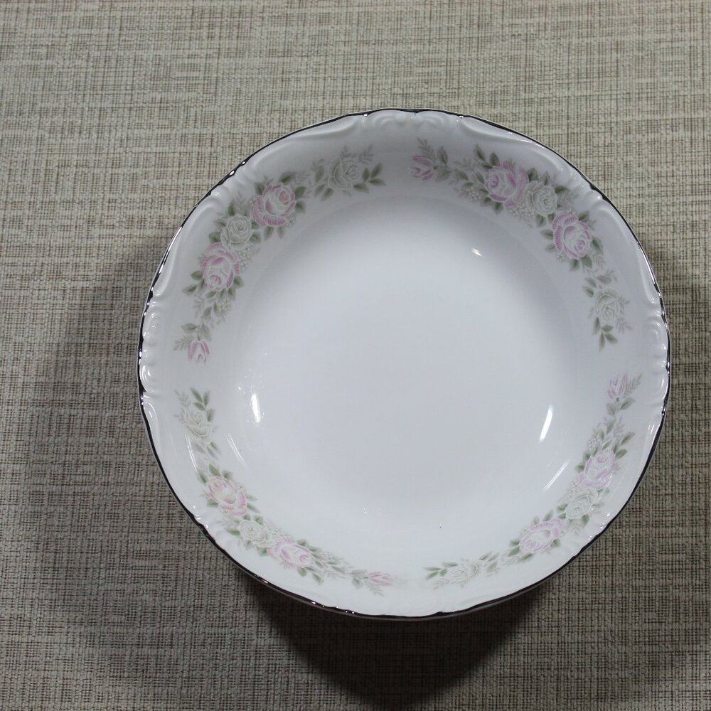 Sheffield Fine China Japan Classic 501 9.25” Serving Bowl